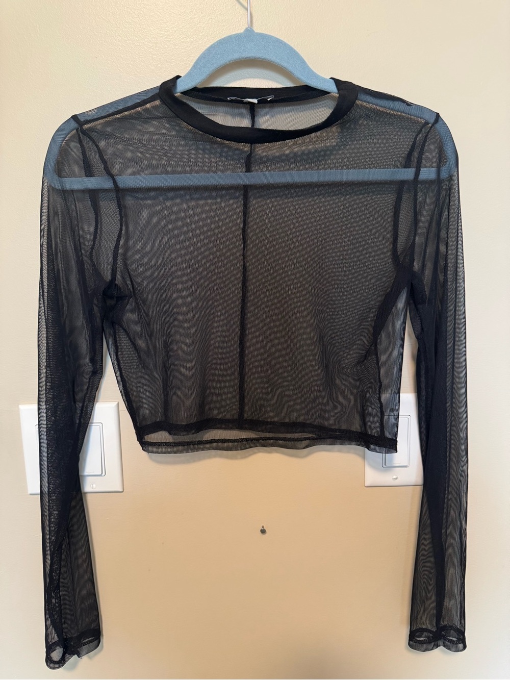 Charlotte Russe Black Sheer Mesh Long-Sleeve Crop Top
